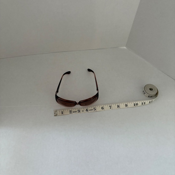 Marc By MARC JACOBS Women's Sunglasses. - Picture 8 of 11